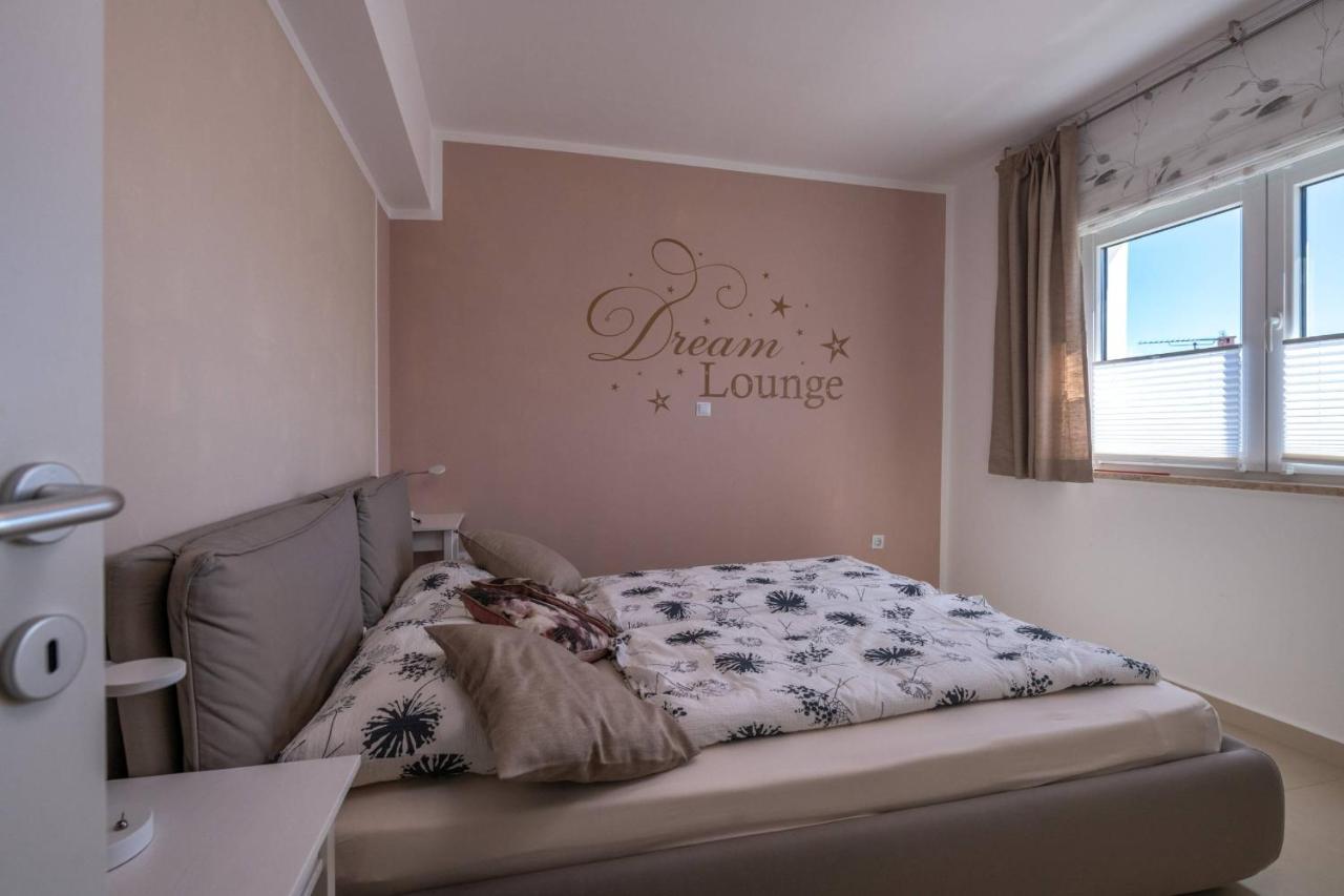 דירות PUY Dream Lounge With Sea View מראה חיצוני תמונה